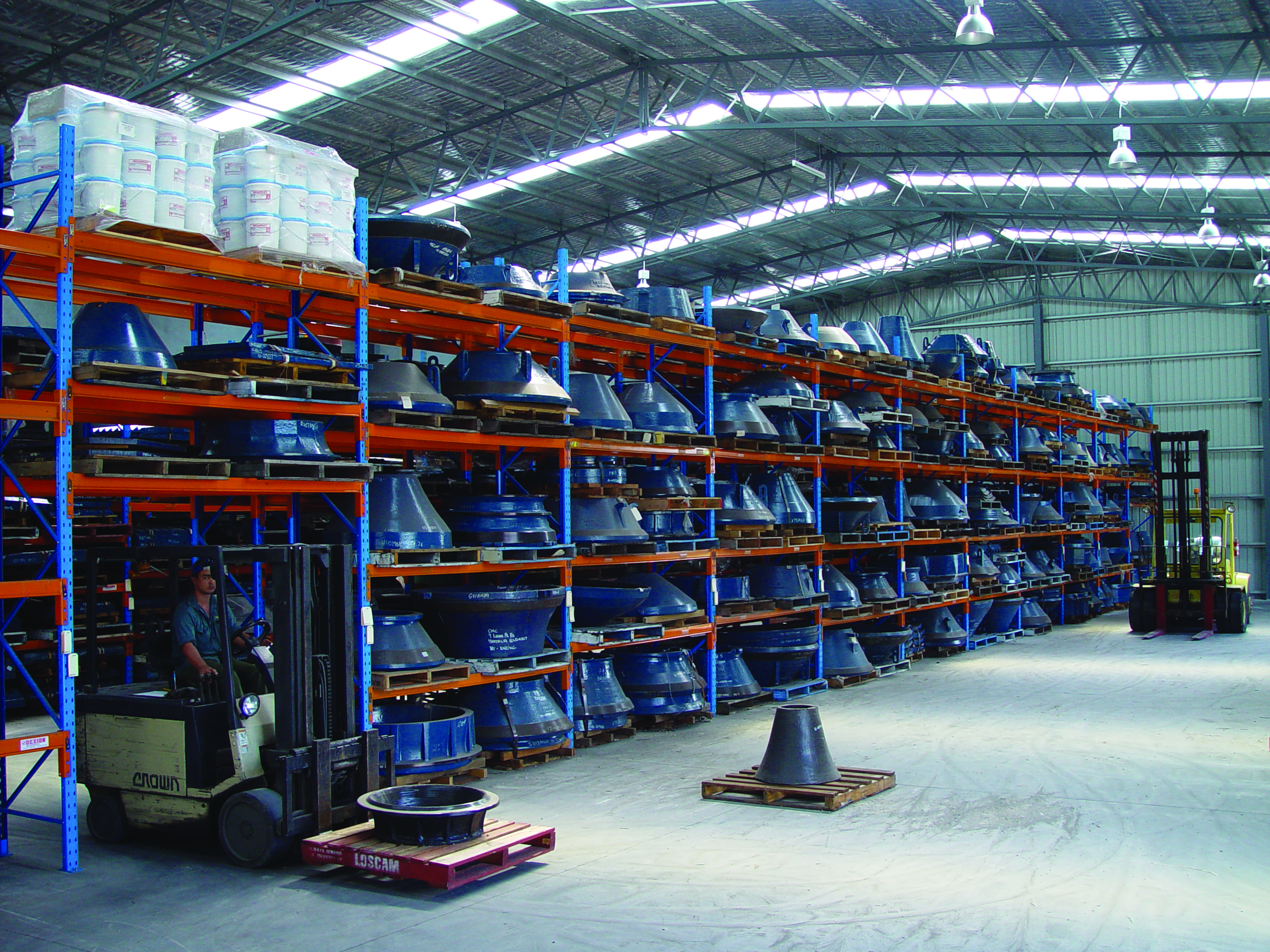 H-E Parts liners large availability